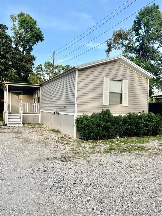 20693 N Navasota St in New Caney, TX - Building Photo