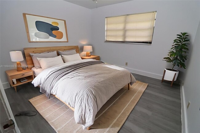 property at 1206 N 22nd Ave