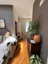 3301 N Oakley Ave in Chicago, IL - Building Photo - Building Photo