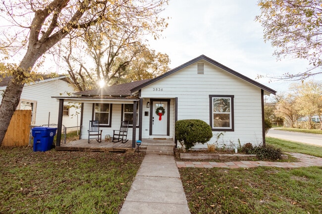 3836 Leland Ave in Waco, TX - Foto de edificio - Building Photo