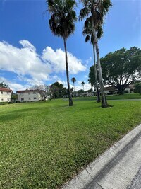 11 Willowbrook Ln photo'