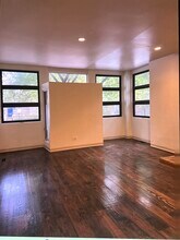 2059 N Clifton Ave, Unit #1 in Chicago, IL - Building Photo - Building Photo