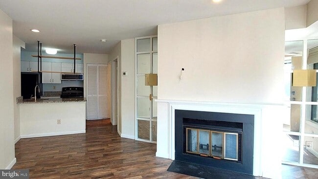 9706 Hellingly Pl in Gaithersburg, MD - Building Photo - Building Photo