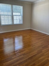 360 N Doheny Dr, Unit 360 in West Hollywood, CA - Building Photo - Building Photo