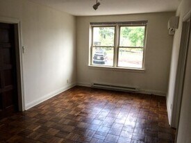 522 E 3rd St in Bloomington, IN - Building Photo