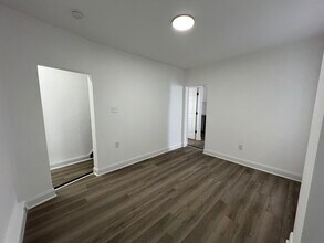 921 W 3rd St in Chester, PA - Building Photo - Building Photo