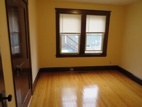 37 Rock St in Norwood, MA - Building Photo - Building Photo