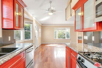 325 Vernon Ave in Los Angeles, CA - Building Photo - Building Photo