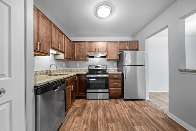Park Lane Apartments in Southfield, MI - Building Photo - Building Photo