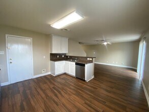 12807 Blue Timbers Ct in Houston, TX - Building Photo - Building Photo