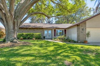 13964 106th Ave N in Largo, FL - Building Photo - Building Photo