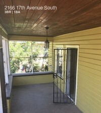 2166 17th Ave S in St. Petersburg, FL - Foto de edificio - Building Photo