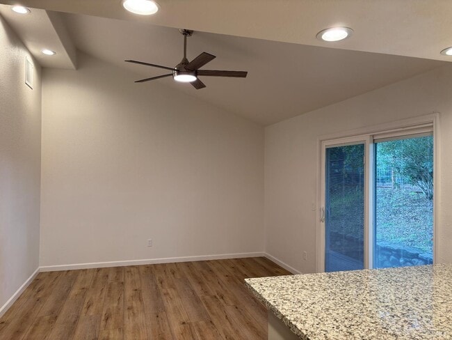 1776 Meda Ave in Santa Rosa, CA - Building Photo - Building Photo