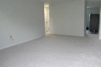 108 Seaside Ave, Unit H in Milford, CT - Foto de edificio - Building Photo