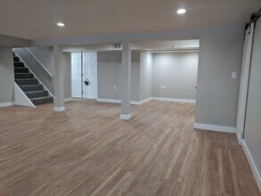 1213 1st Ave NE in Independence, IA - Building Photo - Building Photo