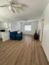 2315 Taylor St, Unit Rear in Hollywood, FL - Building Photo - Building Photo