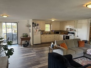 405 5th St in Smithville, MO - Building Photo - Building Photo