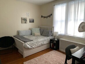 1999 Commonwealth Ave, Unit 25 in Boston, MA - Foto de edificio - Building Photo