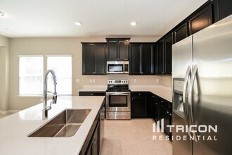 10197 Pavnes Creek Dr in Jacksonville, FL - Building Photo - Building Photo