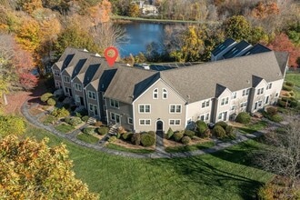 18 Hovey Pond Dr in Grafton, MA - Building Photo - Building Photo