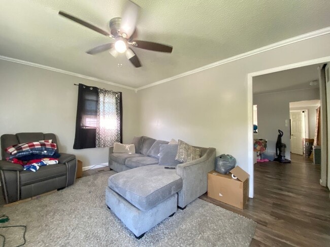 8112 Sycamore Ave in Highland, IN - Building Photo - Building Photo