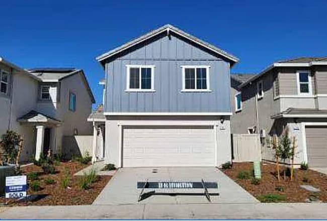 property at 2281 Shady Tree Cir