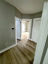 2201 Burnet Ave in Cincinnati, OH - Building Photo - Building Photo