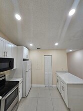 480 Hardwood Pl in Boca Raton, FL - Building Photo - Building Photo