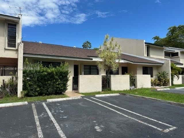 10830 SW 72nd St in Miami, FL - Building Photo - Building Photo