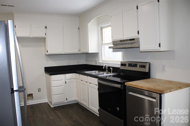 428 Beaty St in Davidson, NC - Building Photo - Building Photo