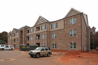 Wendover at Meadowood Phase II in Greensboro, NC - Building Photo - Building Photo