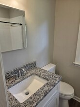 7426 Bellehaven Dr in Gloucester Point, VA - Building Photo - Building Photo