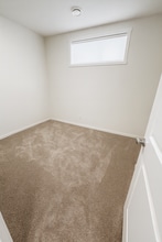 4231 Kinglet Dr NW in Edmonton, AB - Building Photo - Building Photo