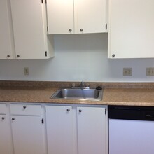 2802 SW Beaverton Hillsdale Hwy in Portland, OR - Foto de edificio - Building Photo