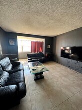 18707 NE 14th Ave, Unit 534 in Miami, FL - Building Photo - Building Photo