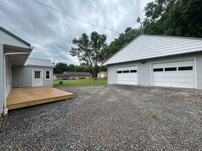 745 N Broad St Ext in Grove City, PA - Building Photo - Building Photo