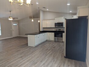 1427 W Cary Dr in Citrus Springs, FL - Building Photo - Building Photo
