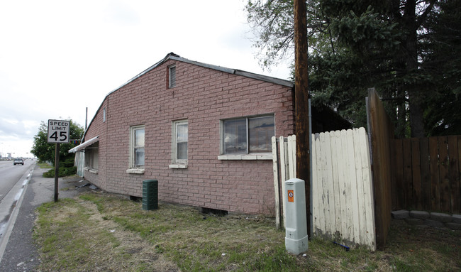 3460 S Yellowstone Hwy in Idaho Falls, ID - Building Photo - Building Photo