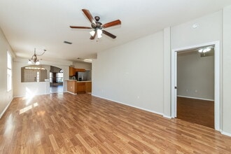 12262 Hollybush Terrace in Lakewood Ranch, FL - Building Photo - Building Photo