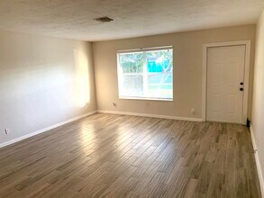 243 SW 4th St in Boca Raton, FL - Building Photo - Building Photo