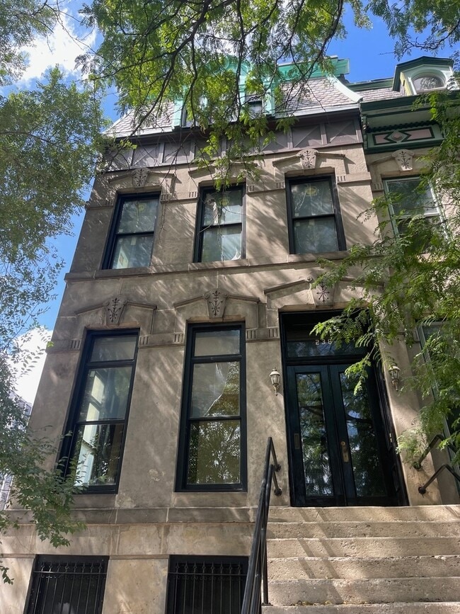 property at 238 S Ashland Ave