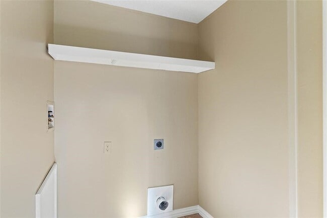 14702 Scarlet Oak Dr