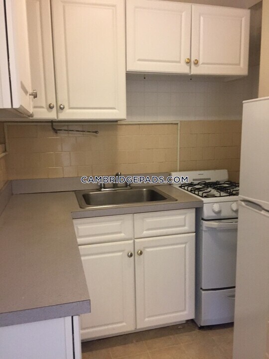 1200 Massachusetts Ave in Cambridge, MA - Building Photo