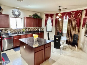 3422 S California St in Chandler, AZ - Foto de edificio - Building Photo