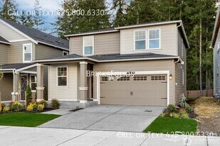1402 SW Pendleton Way in Port Orchard, WA - Building Photo