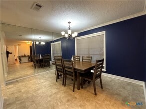 205 Magdalena Dr in Victoria, TX - Building Photo - Building Photo