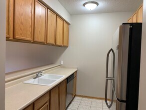 2323 E Porter Ave in Des Moines, IA - Building Photo - Building Photo