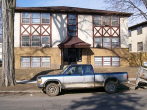 3020 31st Ave S in Minneapolis, MN - Building Photo - Building Photo