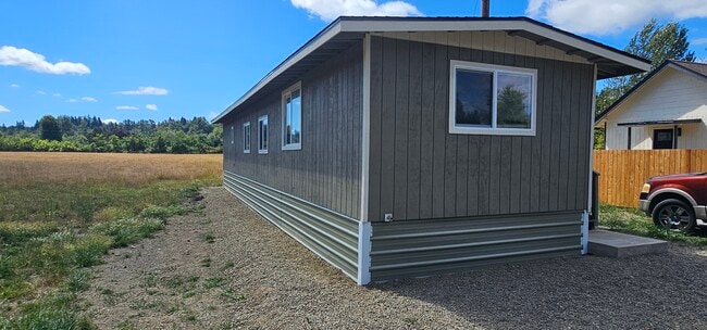 109 Ray Rd W in Toledo, WA - Building Photo - Building Photo
