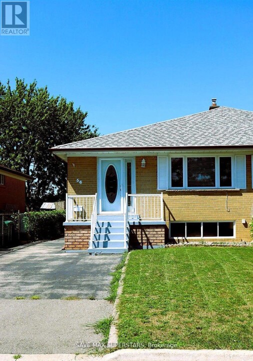 56 Sanford Crescent in Brampton, ON - Building Photo